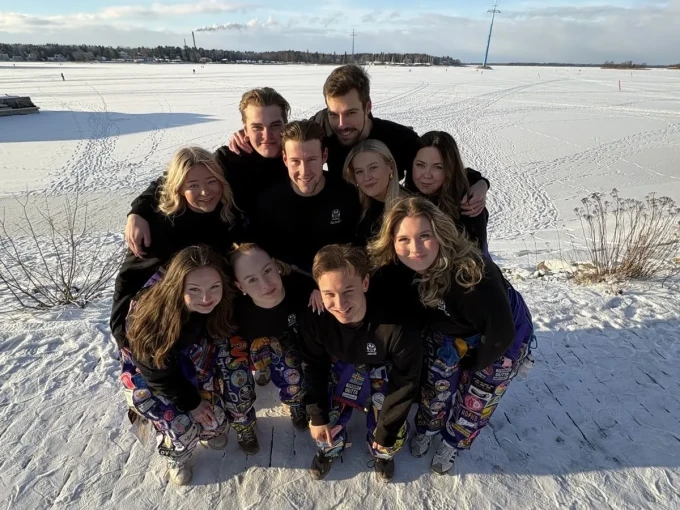 cd27cad5 3a07 4533 8444 a583cfd2acc3