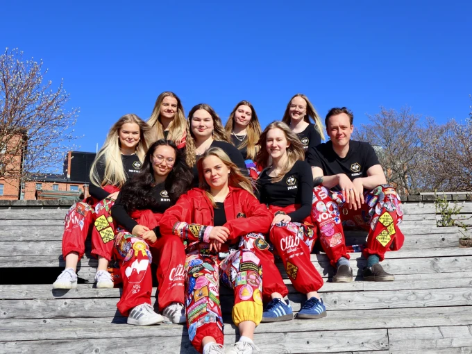 F63A6AAA 2ED0 4E93 A194 05142D438501 1 201 a 5