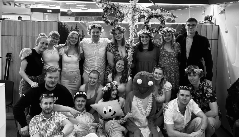 6f63a64d 3897 4d82 bde0 cc8c4c3063a0 1