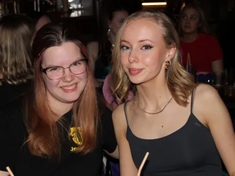 1041f8ef f069 4e18 8d6a 017402d3ee3b