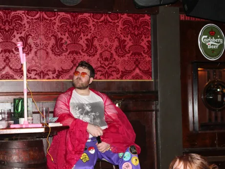 332ff624 56b6 4191 b5d4 384b2f6cad47