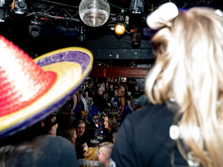 bermuda sitz 2024 110 53658240063 o