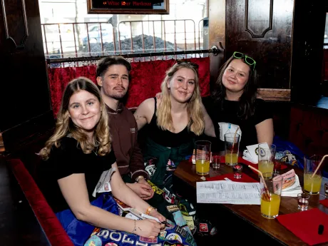 bermuda sitz 2024 113 53657147672 o