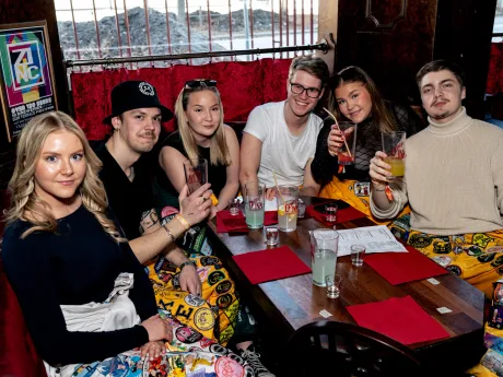 bermuda sitz 2024 116 53658240948 o