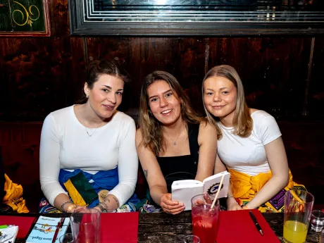 bermuda sitz 2024 117 53658015606 o