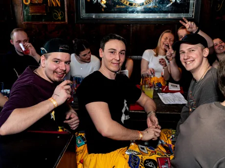 bermuda sitz 2024 120 53658483065 o