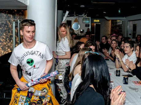 bermuda sitz 2024 18 53658007201 o