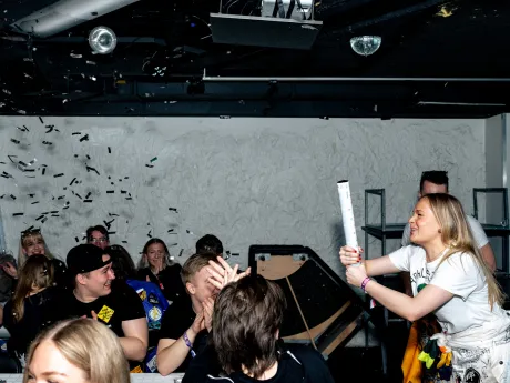 bermuda sitz 2024 21 53658475000 o