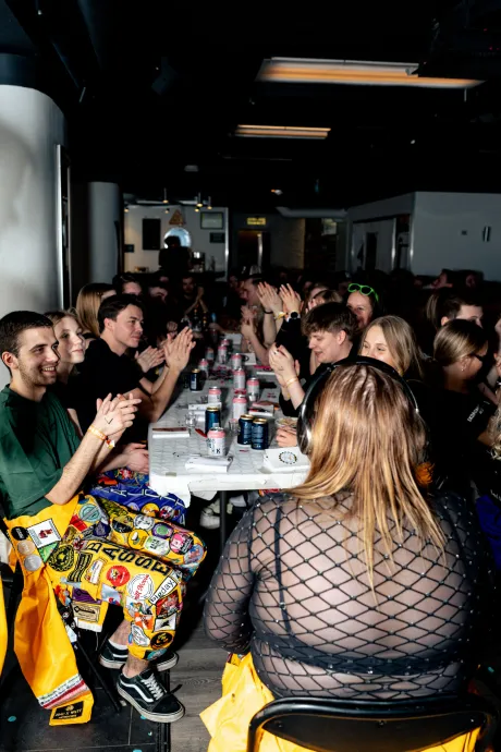 bermuda sitz 2024 273 53658251883 o