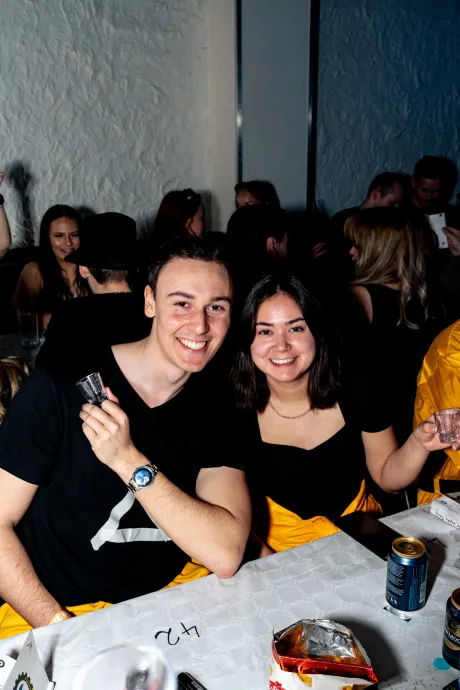 bermuda sitz 2024 294 53657160782 o