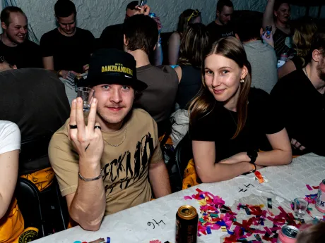 bermuda sitz 2024 295 53658495490 o