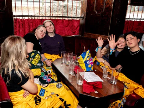 bermuda sitz 2024 324 53658385199 o