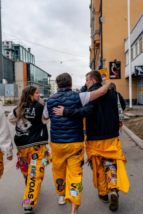 bermuda sitz 2024 359 53658473275 o