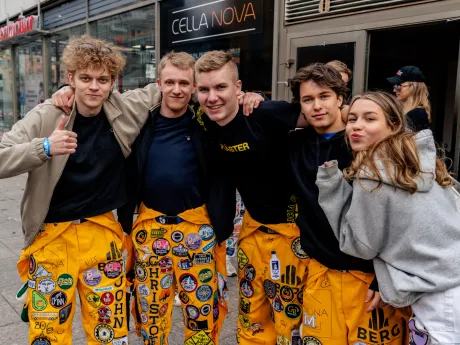 bermuda sitz 2024 367 53658471950 o