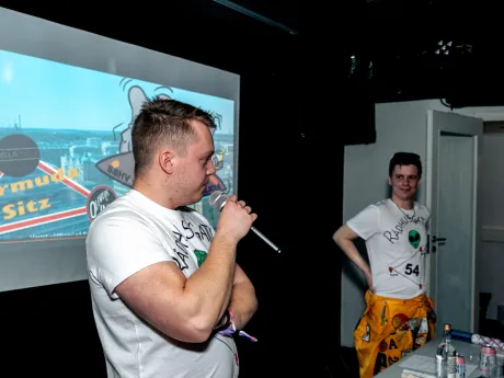 bermuda sitz 2024 40 53658363034 o