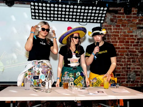 bermuda sitz 2024 85 53658479935 o