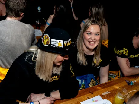 bermuda sitz 2024 94 53658367414 o