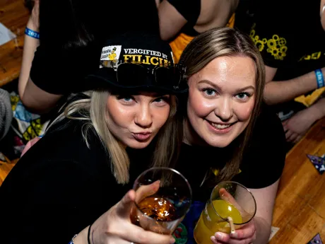 bermuda sitz 2024 95 53657146307 o