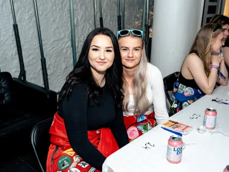 bermuda sitz 2024 9 53658360734 o