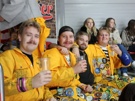 01B696D3 DF70 4F3D 8564 A25771D90394