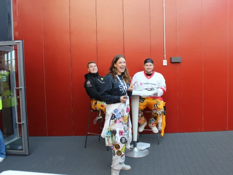 0414DFD8 E83C 4AFD 8C3E 73C8F142DEEE