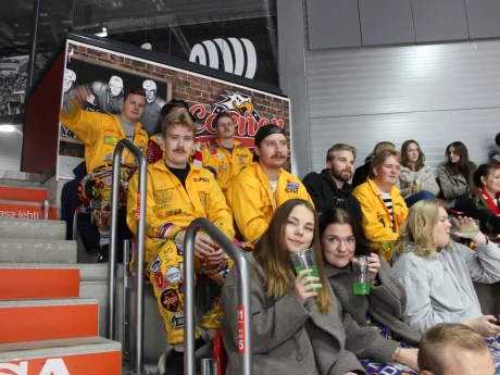 0E976EF2 633A 454A 93B8 F6898688EE3E