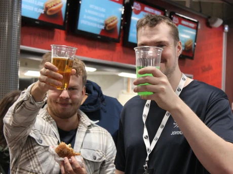 2F018D1B 8693 400E 83B7 1E1AA1D4586F