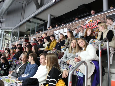 89AD5AE9 3A7F 48F3 B279 8D983EFB6B7C