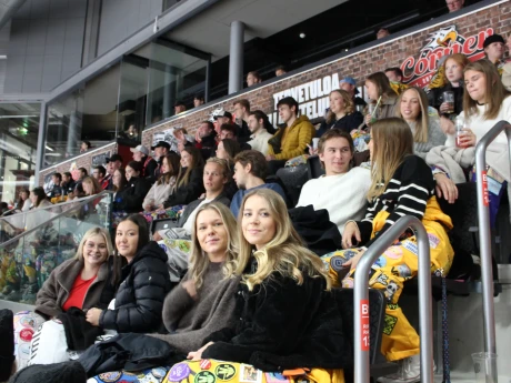 91037982 9E8C 4F08 85F3 86E64D9D8D8D