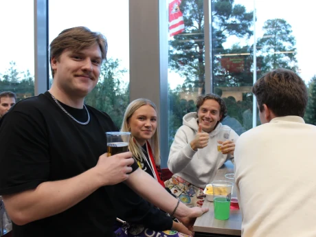 A77B13D1 FFBF 4398 BB78 8767FF8E3C4A