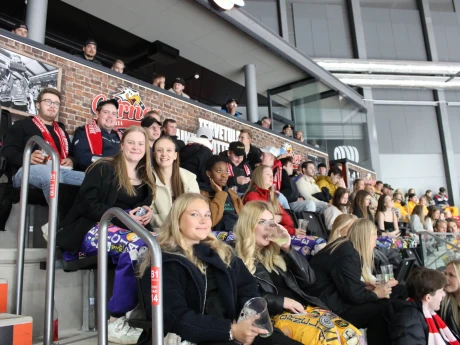 B8043C3E B9E1 4F4F BF15 85D4C0DEC0DF