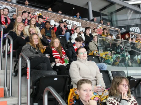 D2C48CBF 33A4 45CB AF9F 06E365100230