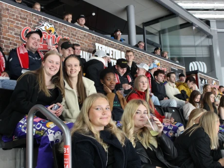 DCE864A9 3E82 457B 940A 7DAF26BFEF93