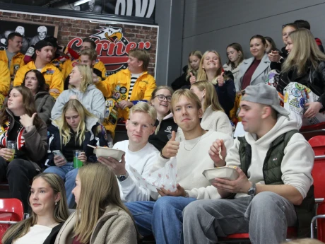 E4FF6DF5 61BF 42C5 B310 82FD54172752