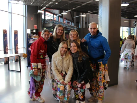 E9D66D4E A98E 4A32 8BE9 94170631A0A8