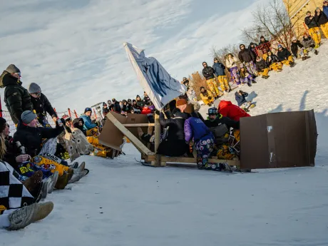 dY2IL7rzoAk0Q9H9hI00rWF7R2ydrfqq