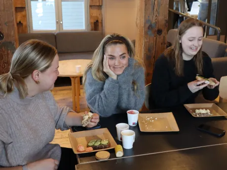 img 7195 53595383454 o