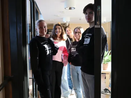 img 7211 53595270678 o