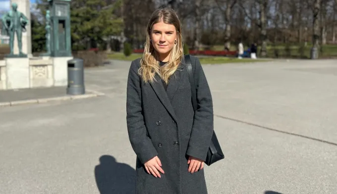 uzYFwpxU4yx1U5dU9vGzkNI7INNuwR5h