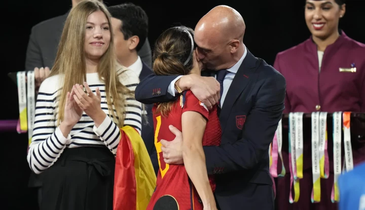 74447bcf7001c12d16a832c782098b98